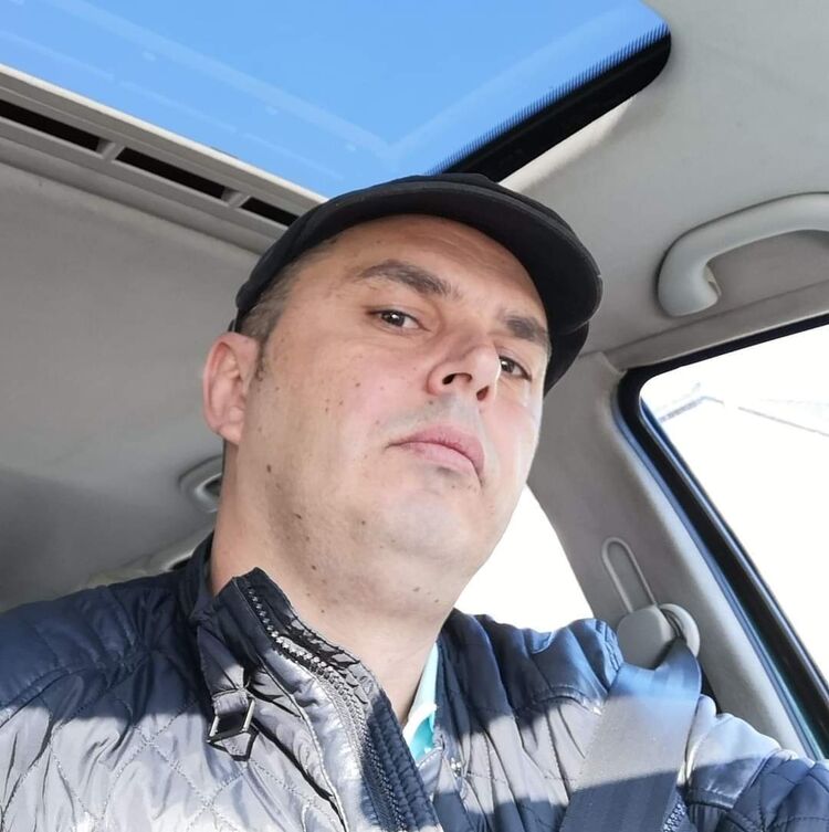  ,   Bledar, 48 ,   ,   