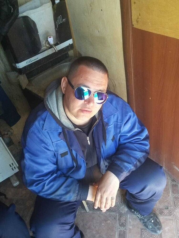  16583237  , 44 ,    