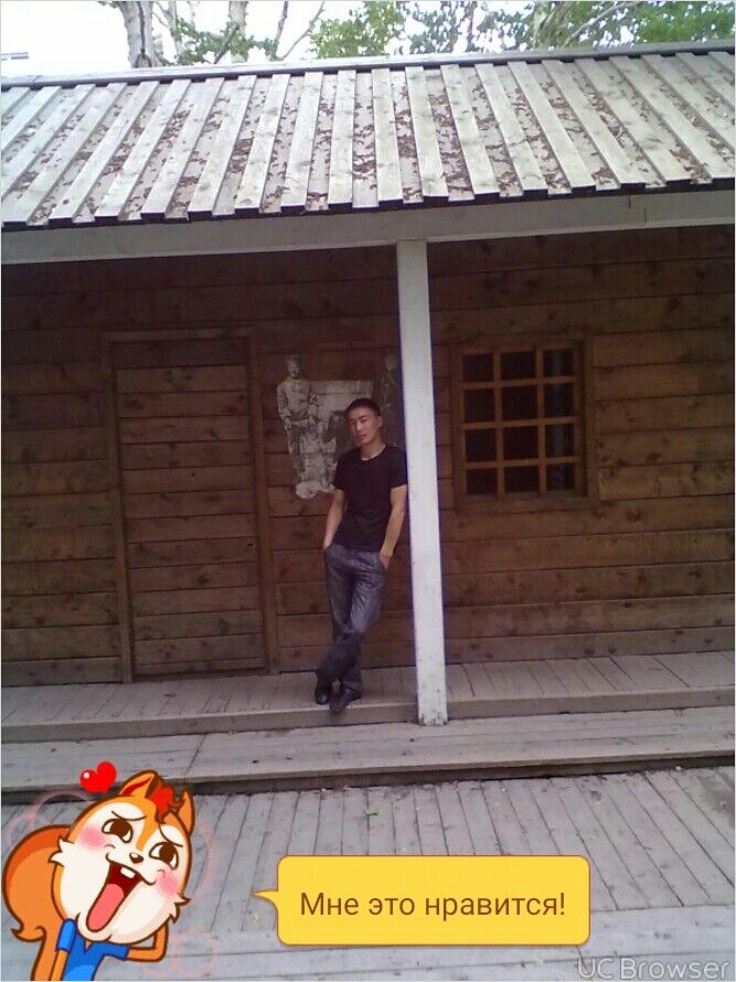  7966297  Urmat, 40 ,    