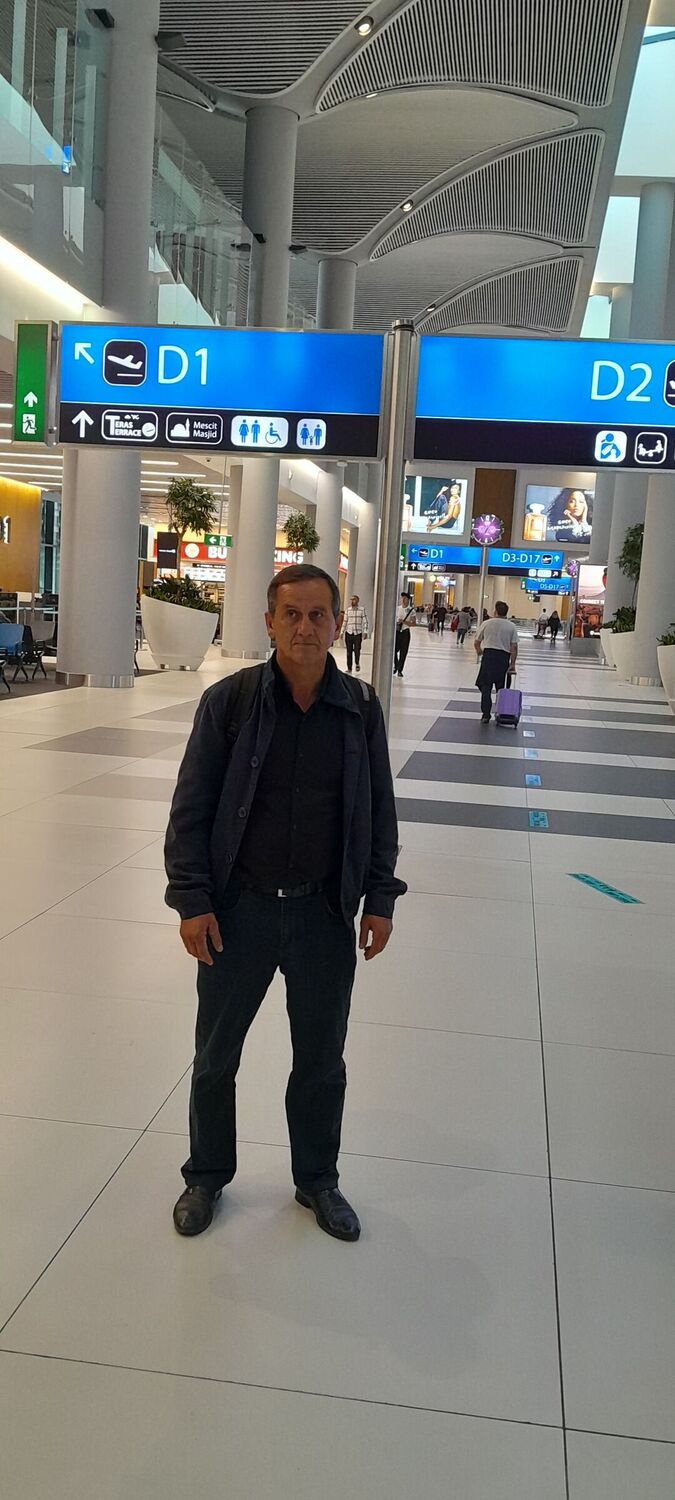  ,   Adil, 50 ,   ,   