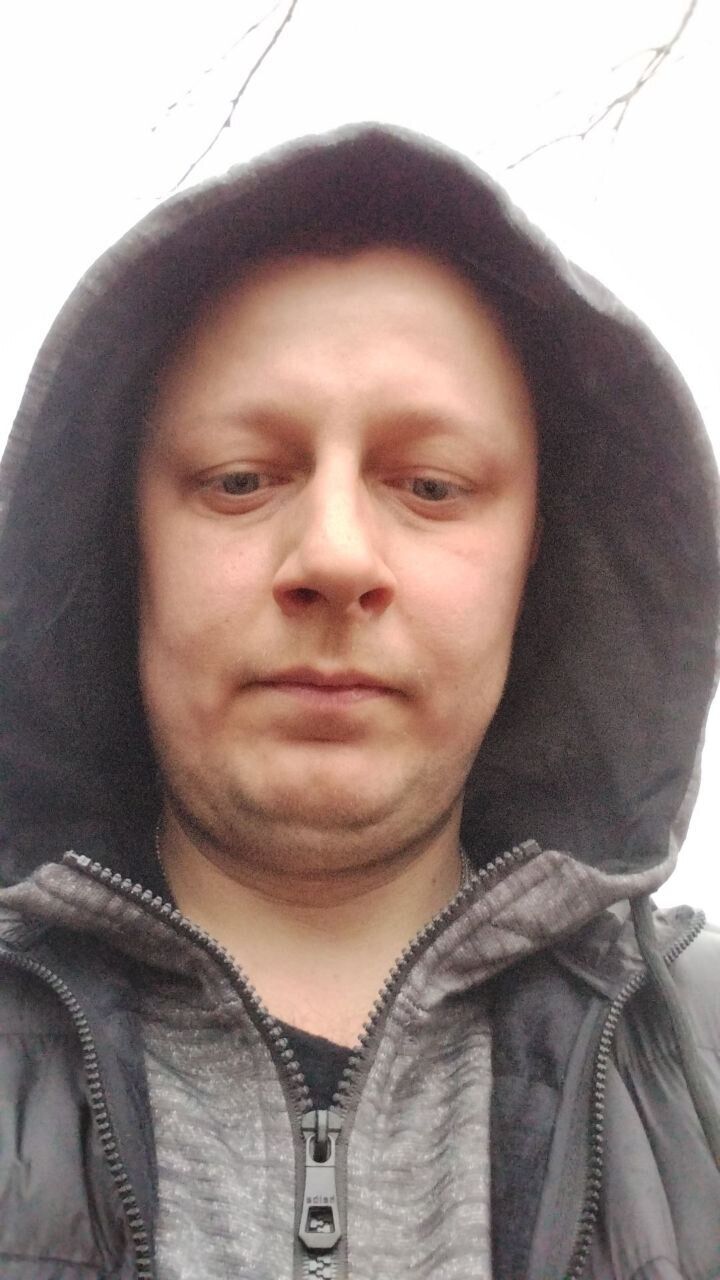  32257867  , 33 ,    