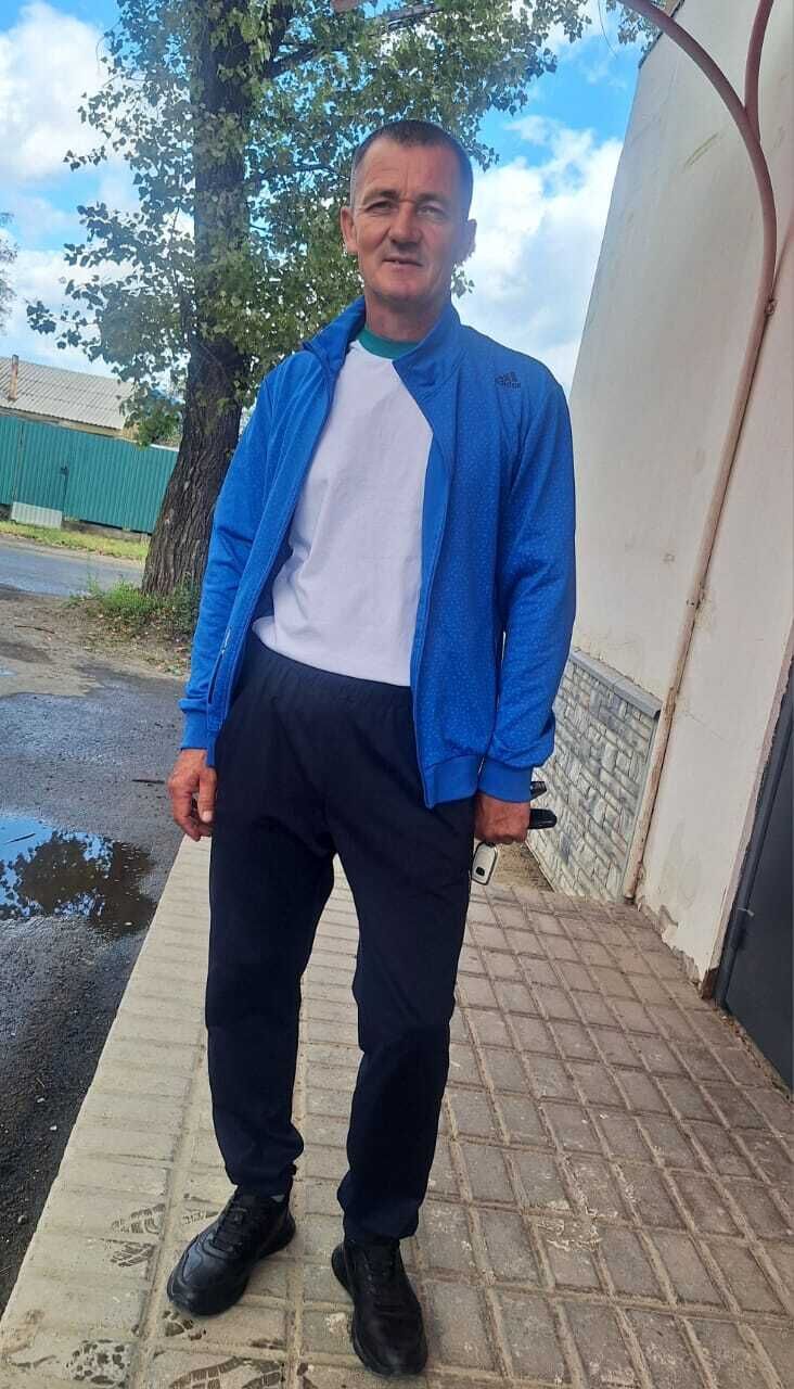  46983837  , 46 ,     