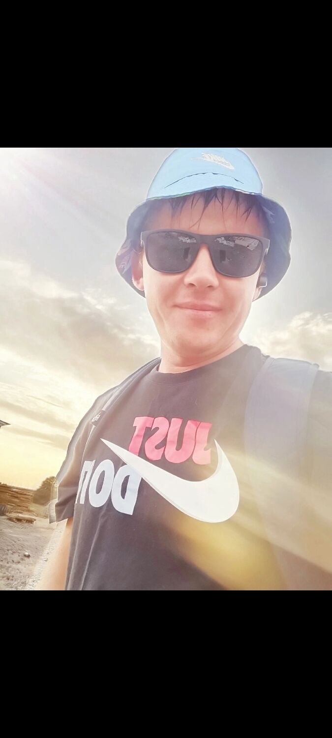  ,   Farik, 33 ,   c 