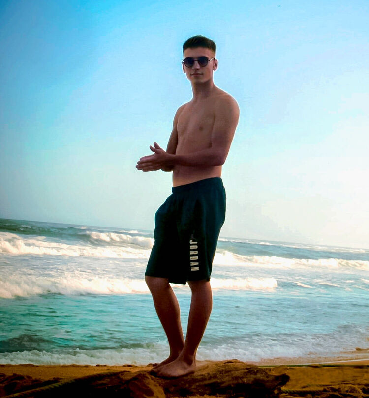  28497687  Aleksandr, 30 ,    