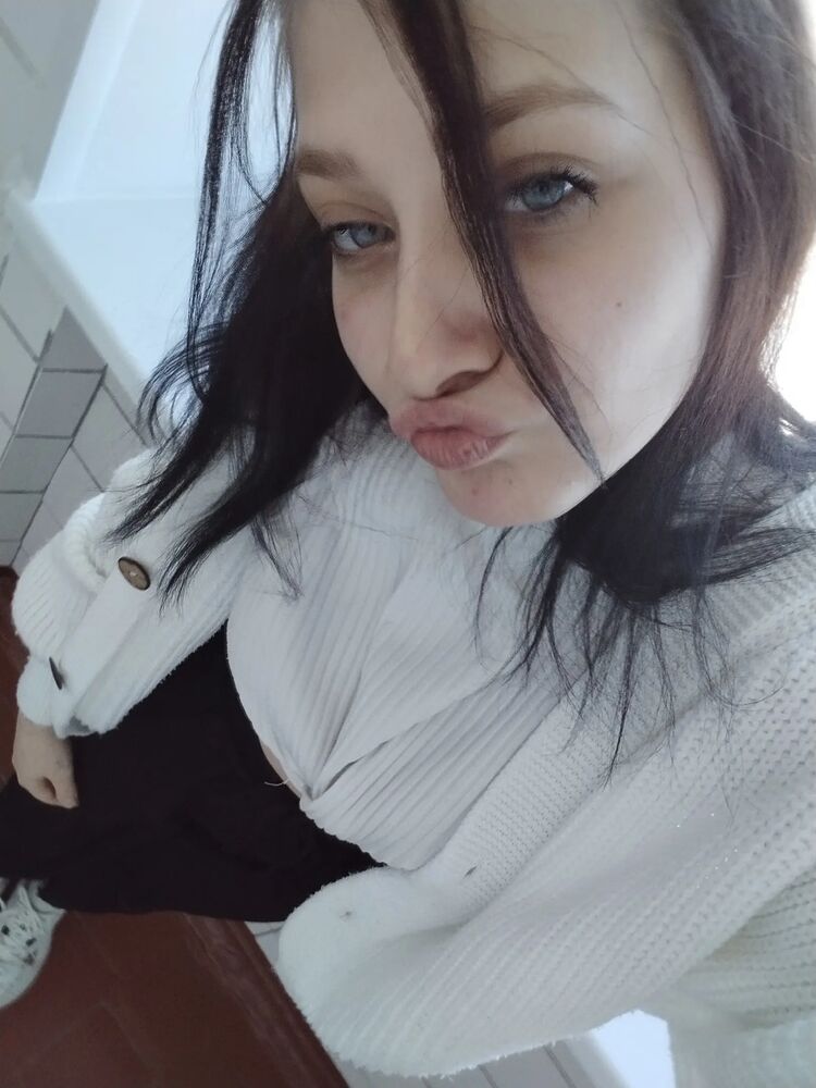  44238587  , 22 ,    