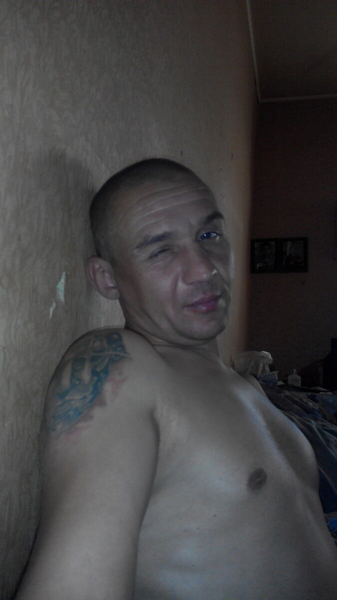  12848277  Romarik, 48 ,    