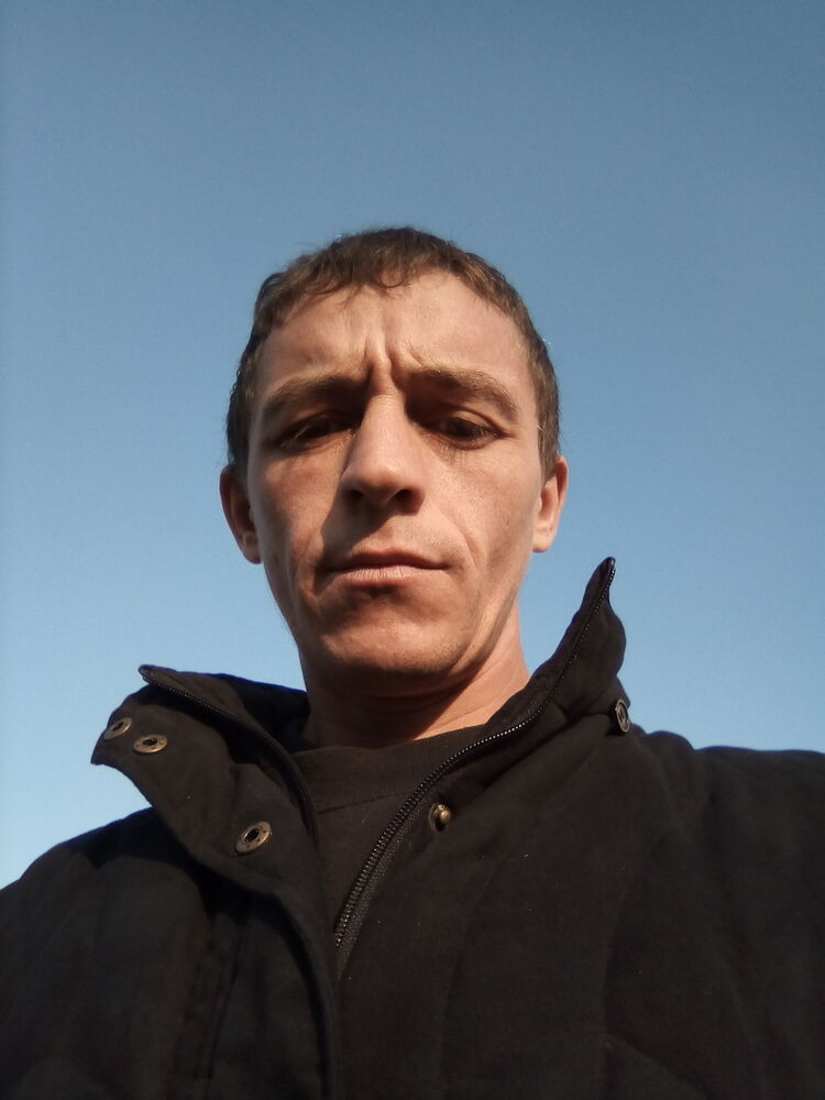 17833167  Vladimir, 38 ,    