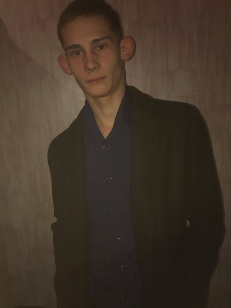  ,   Viktor, 25 ,   ,   