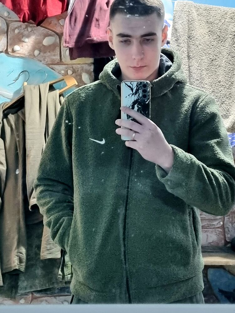  31580187  , 27 ,    