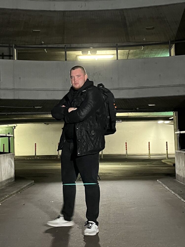  ,   Daniel, 24 ,   ,   , c 