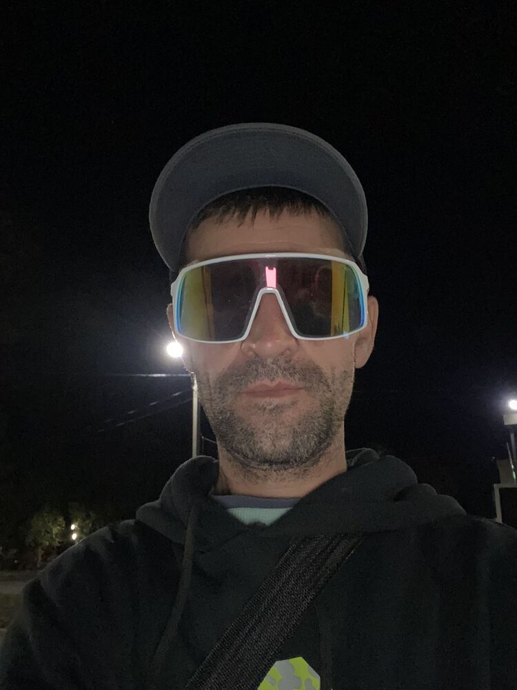  51933587  , 44 ,    -