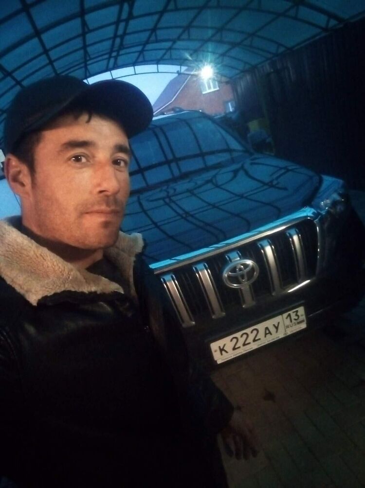  ,   Davronbek, 37 ,   ,   , c 