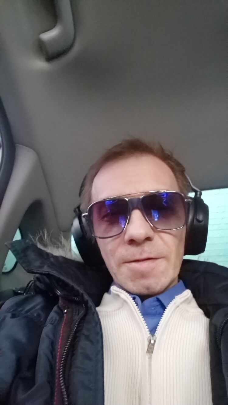  41795617  Mark, 48 ,    