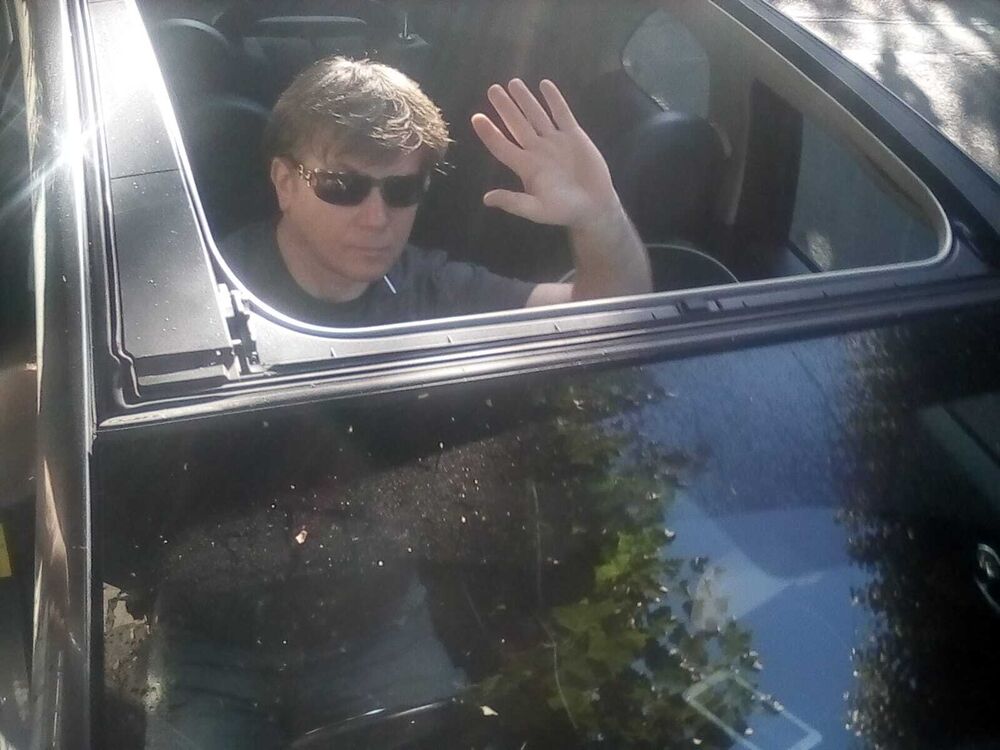  27068157  JackiParis, 37 ,    