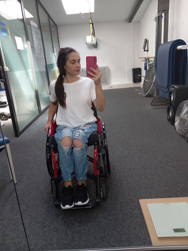  52891177  Mari, 23 ,    Frankfurt Am Main