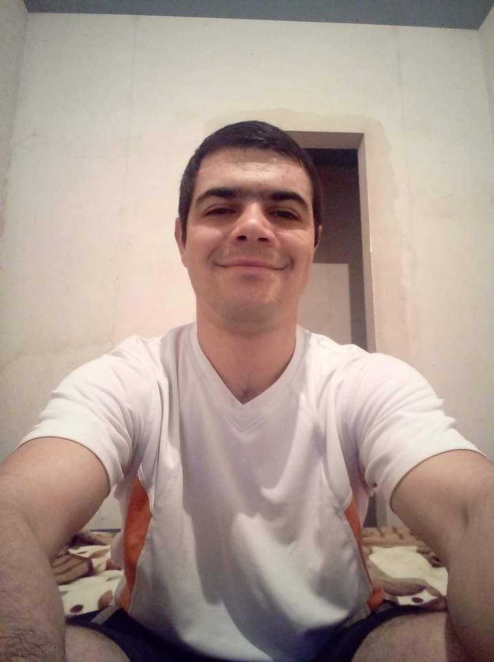  ,   Vlad, 28 ,   ,   