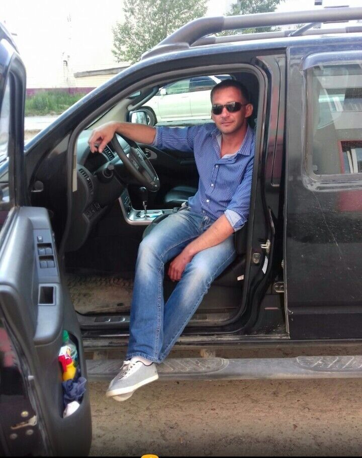  ,   Anton, 42 ,   ,   , c 