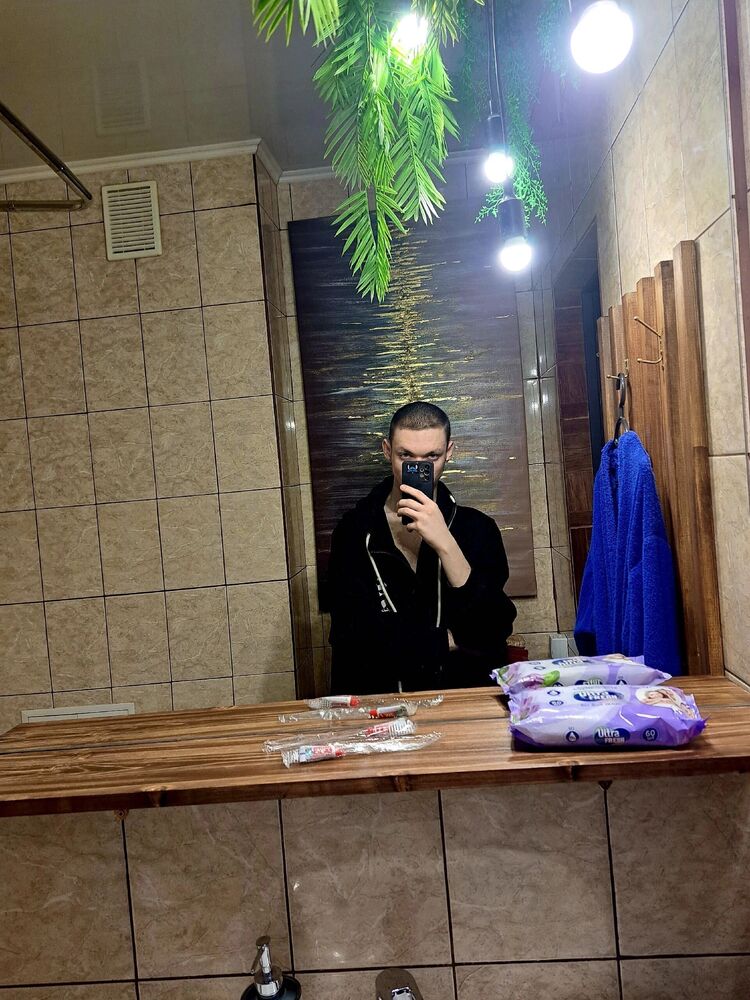  45543727  , 21 ,    