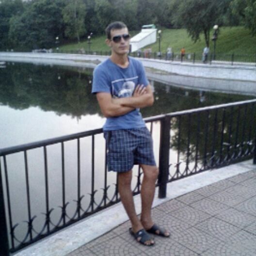  8555137  Vladimir, 33 ,    