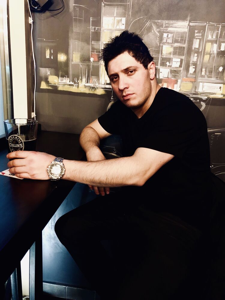  ,   Hakan, 36 ,   ,   