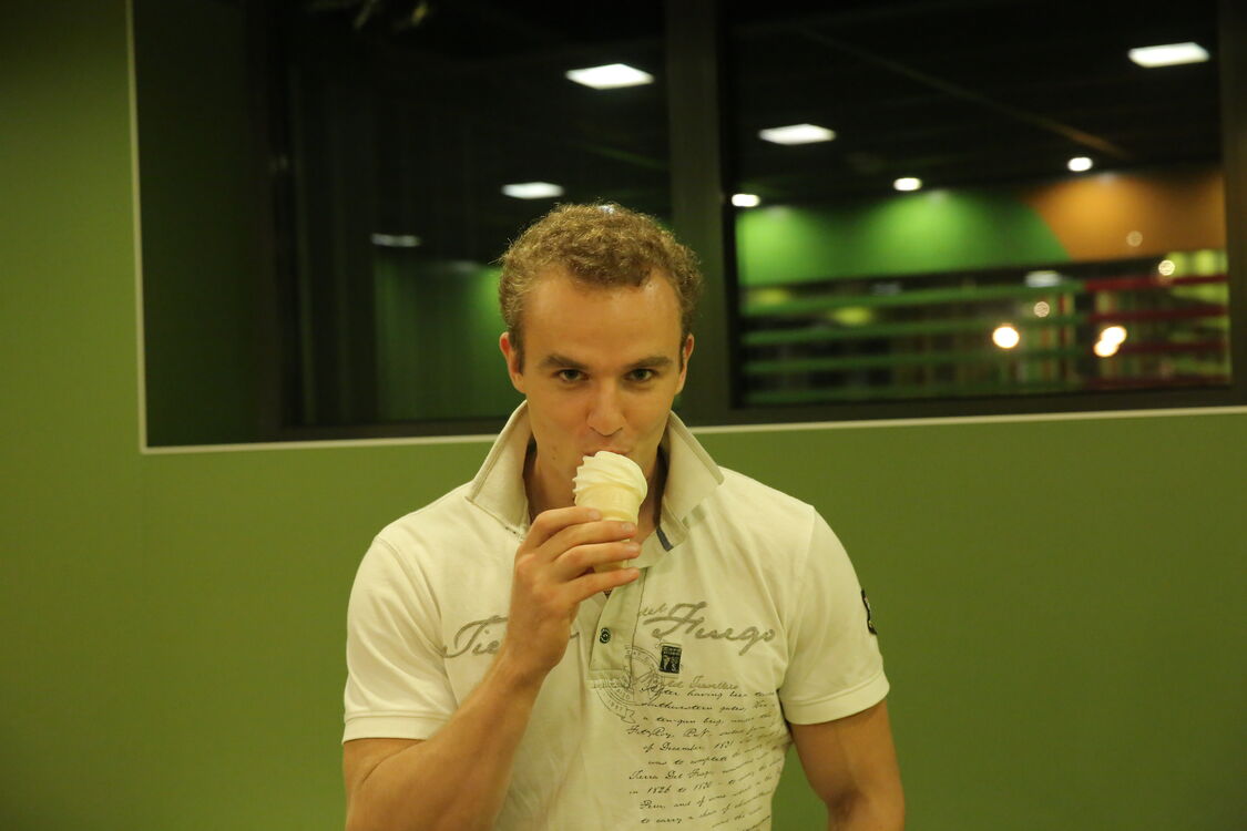  46498827  Ruslan, 28 ,    