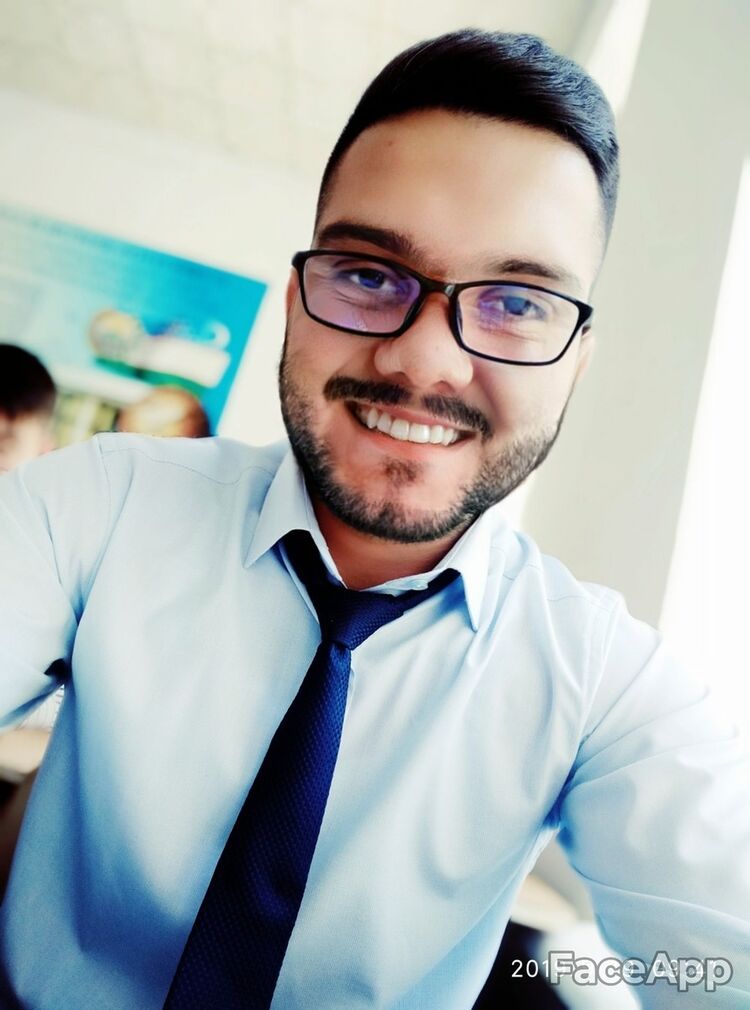 18724987  , 28 ,    
