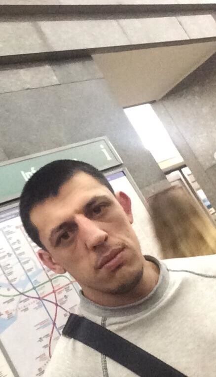  18143257  , 35 ,    -