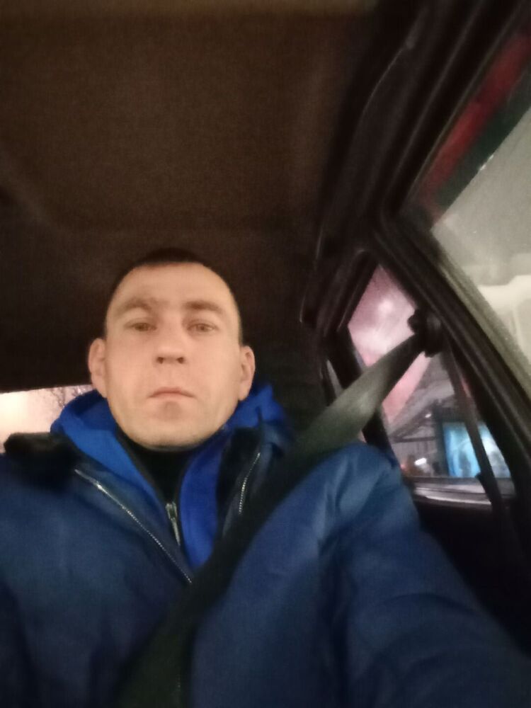  40903967  , 42 ,     