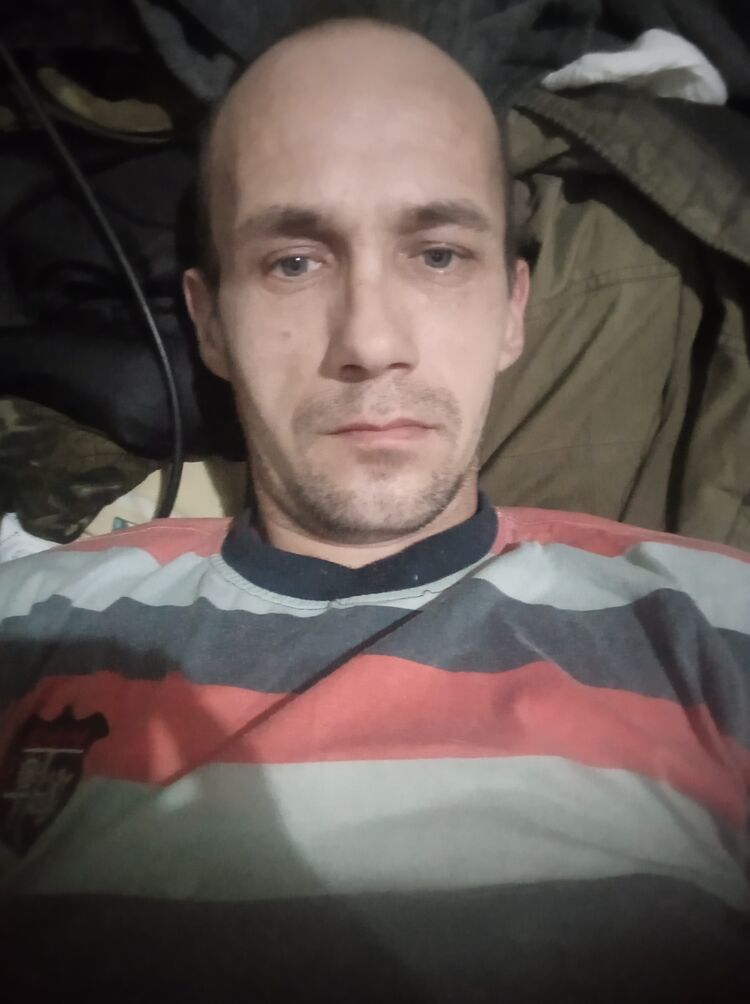 40482797  , 35 ,    - 