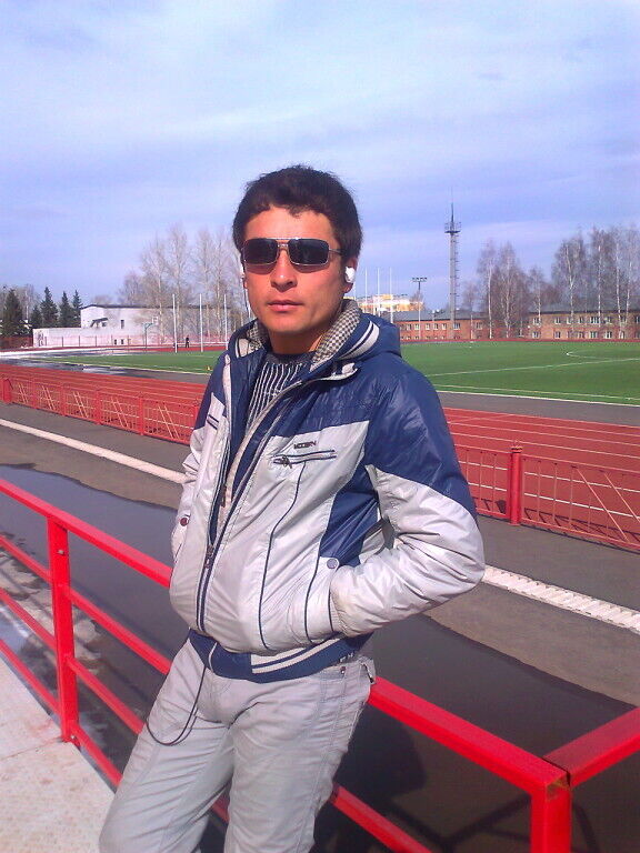  45626957  DAVRON, 37 ,    