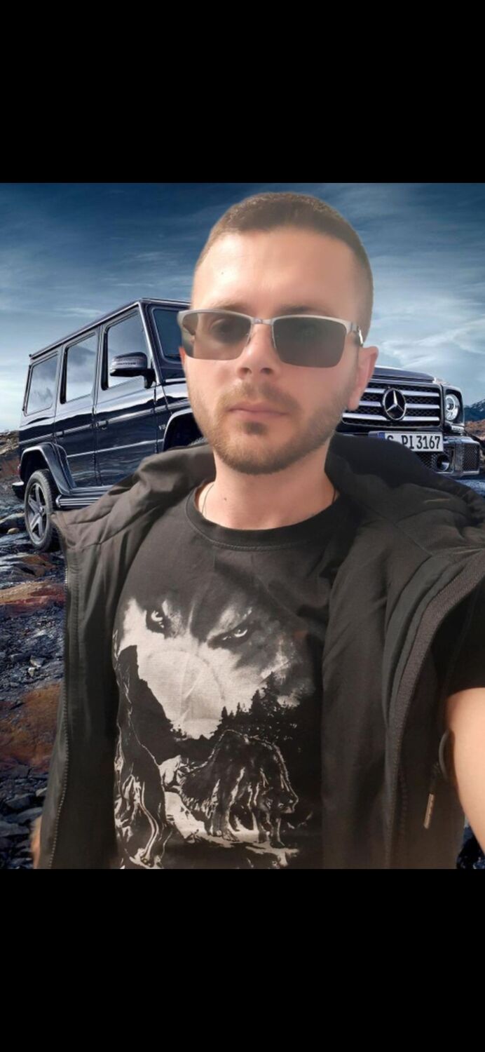  ,   Aleksandar, 33 ,   ,   