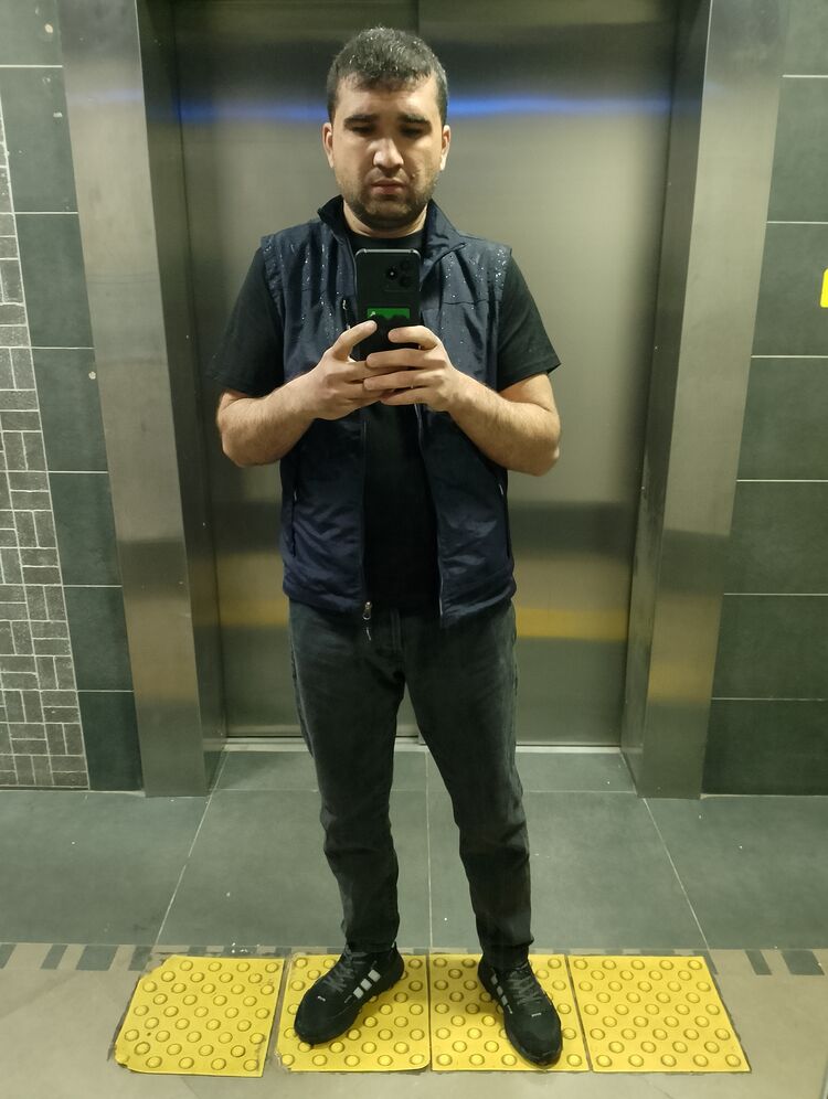  52076157  , 35 ,    