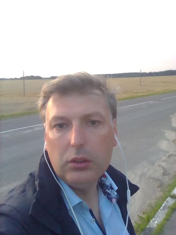 ,   Alex, 42 ,   , 