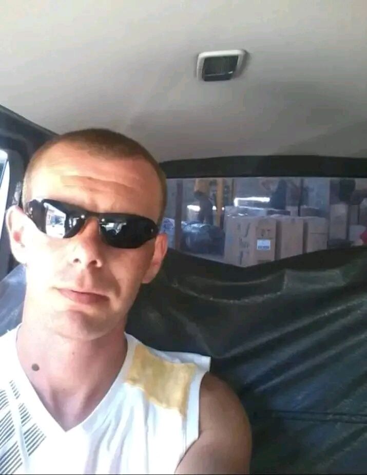  29498407  , 40 ,    