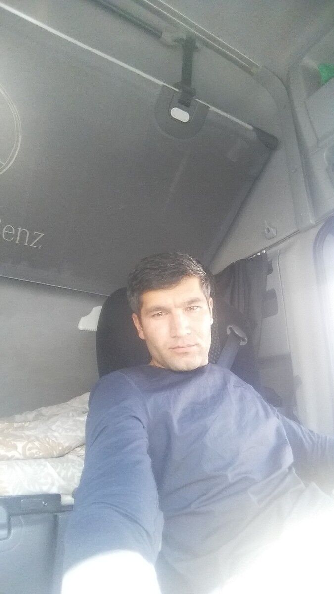  ,   Max, 37 ,   