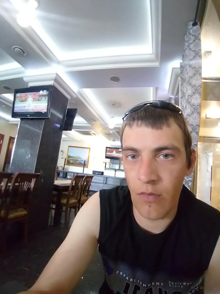  -,   Viktor, 34 ,   ,   