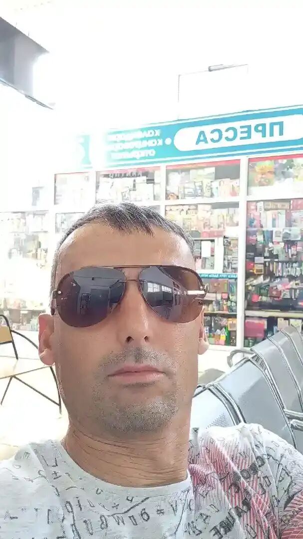  38990997  , 47 ,     
