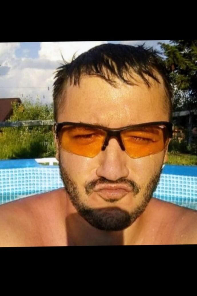  28030937  , 46 ,    