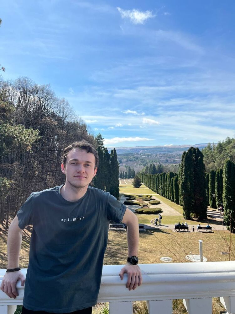  --,   , 25 ,   ,   