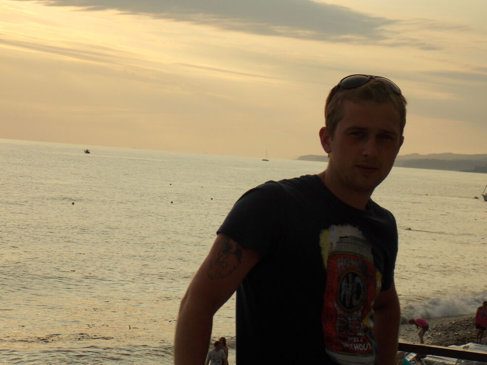  6727177  Ivan, 37 ,    --