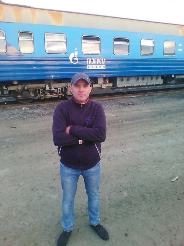  8483017  , 49 ,    