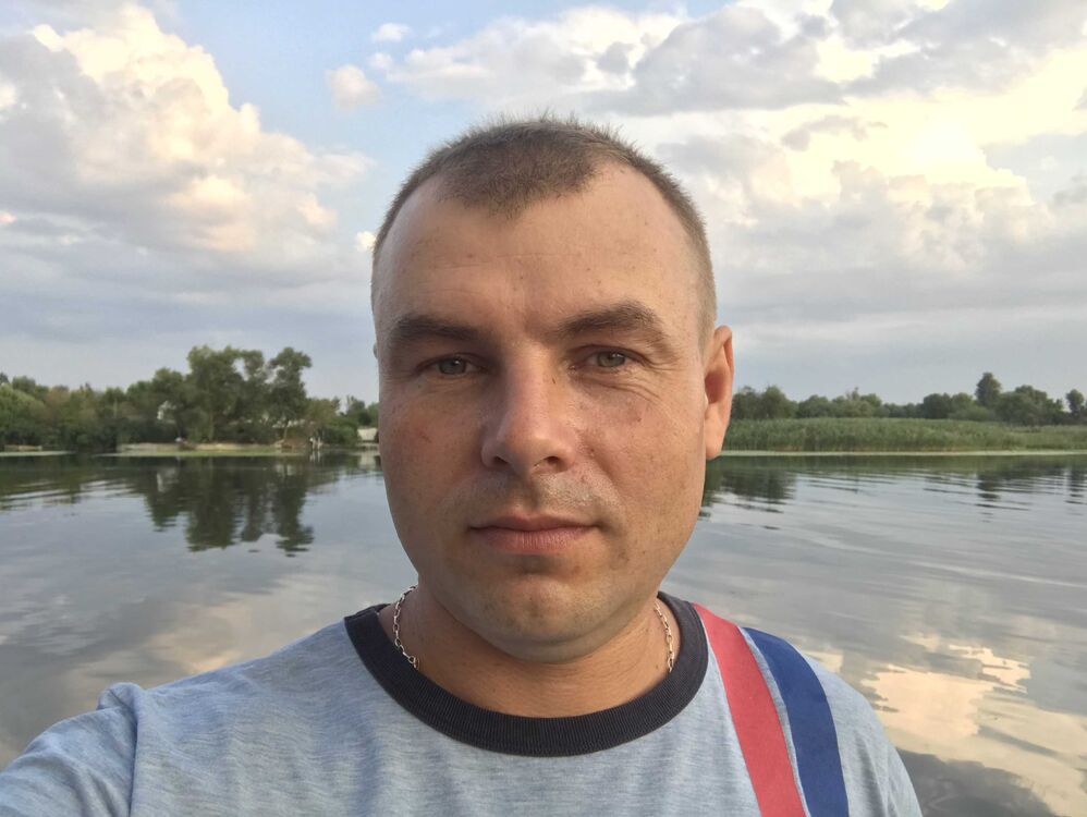  24276587  , 42 ,    