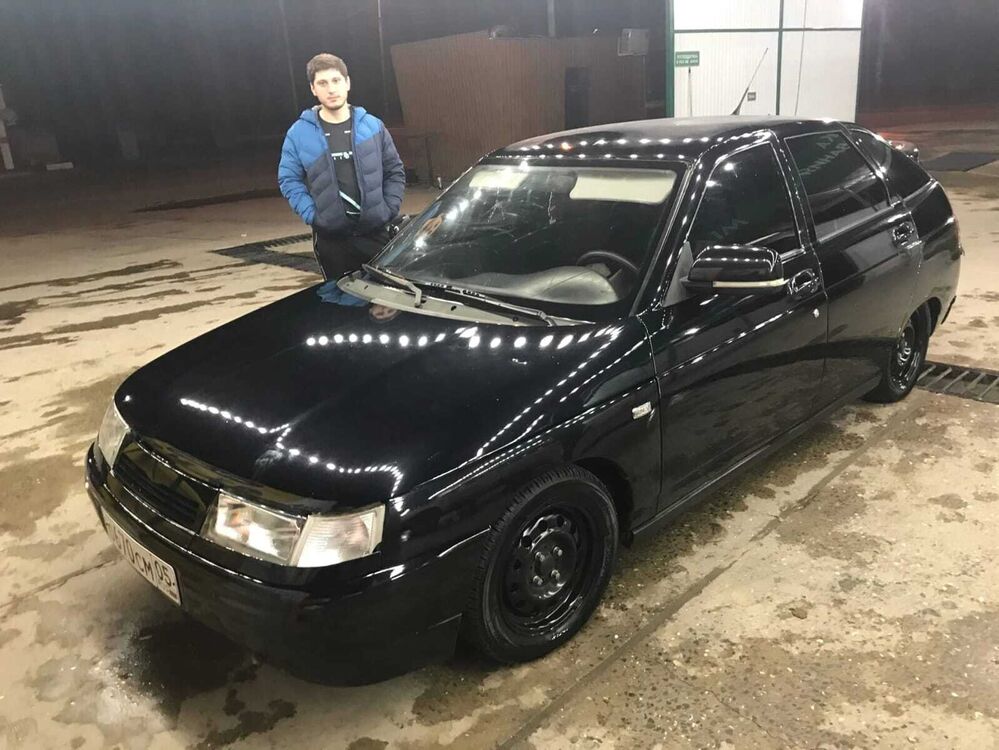  46415517  , 28 ,    