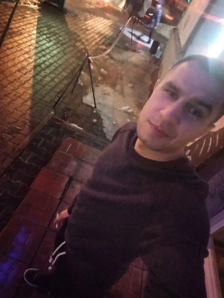  ,   Nikita, 32 ,   ,   