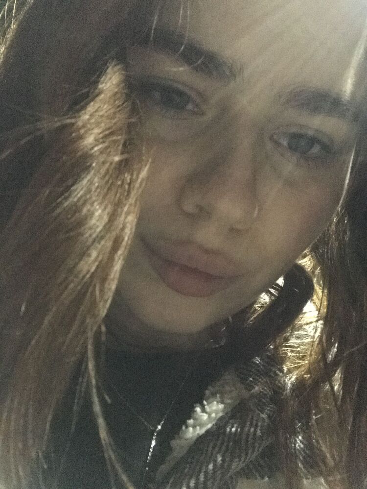  25897017  Elika, 24 ,    -