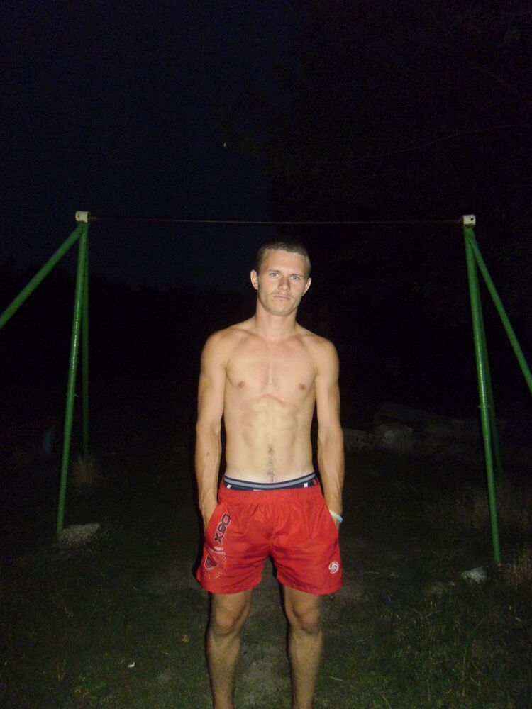  ,   Vadim, 27 ,   