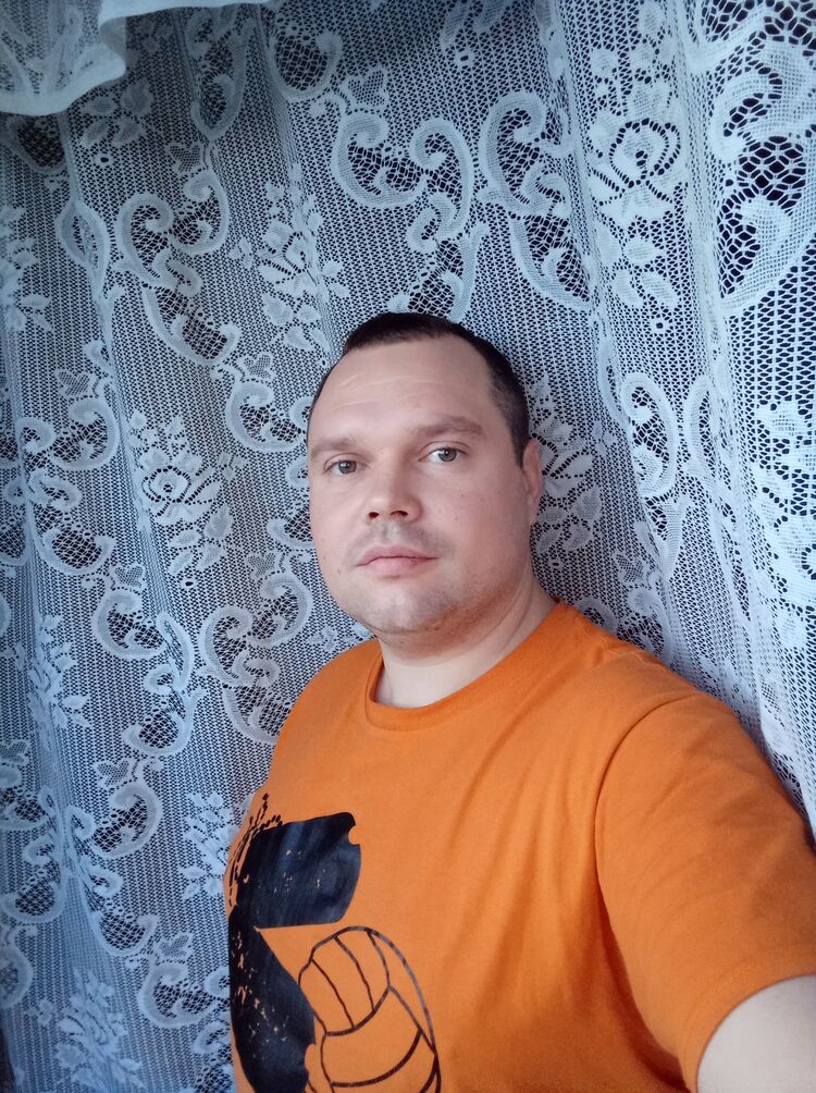  33440597  , 37 ,    