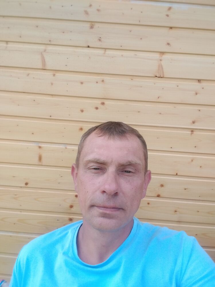  53680177  Vlad, 42 ,    