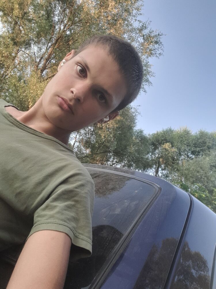  44343627  , 21 ,    