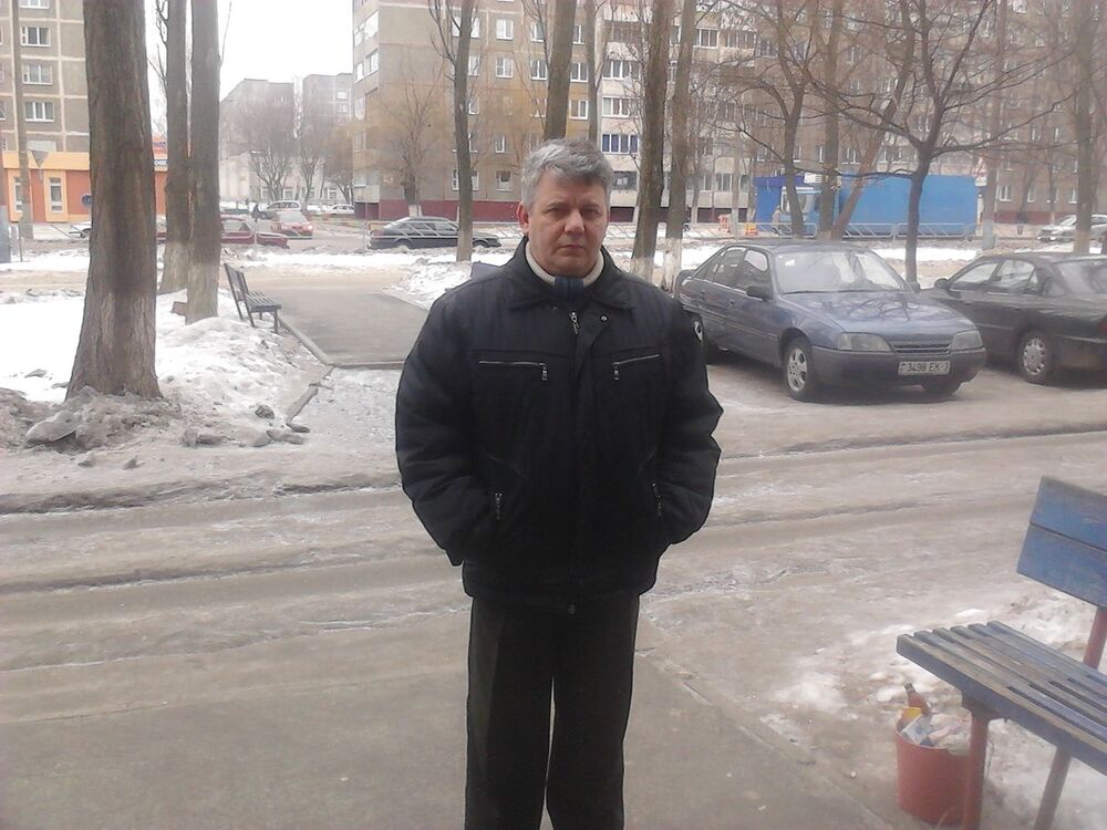  ,   Sergey, 58 ,  
